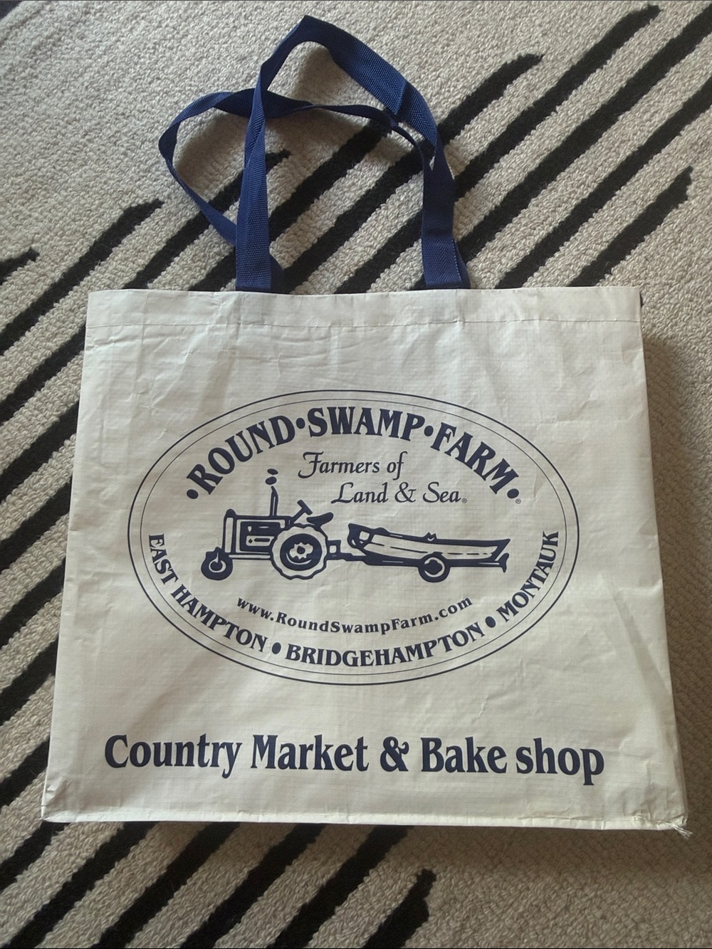 Round Swamp Farm Country Market Tote - Navy & Cream